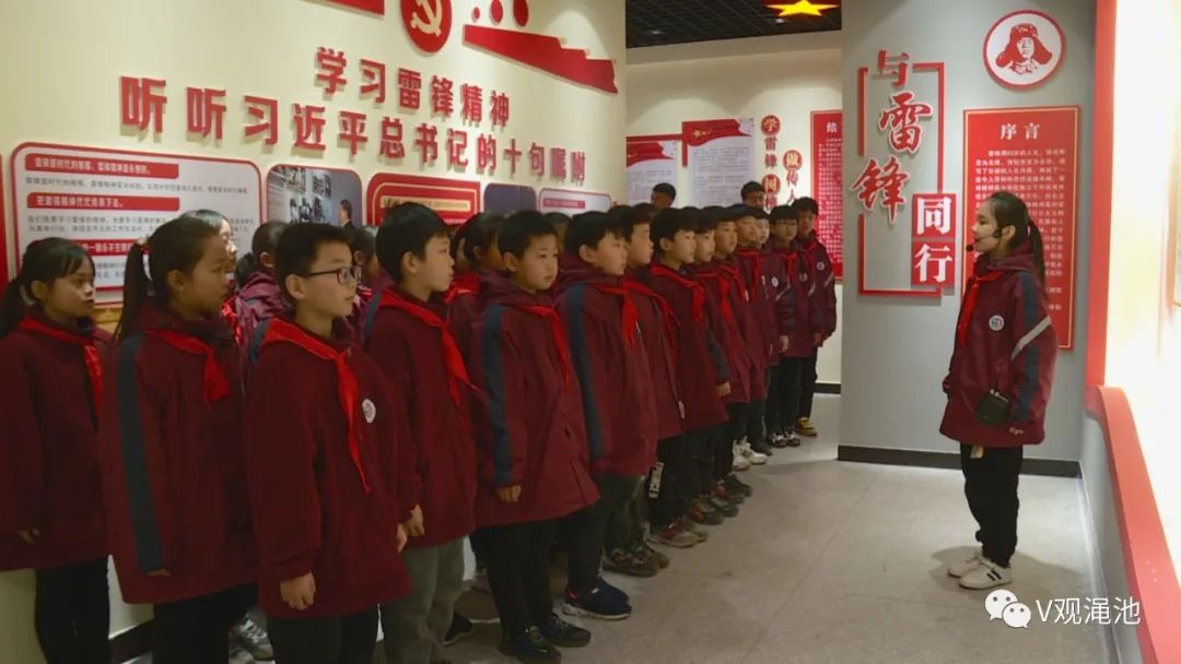 学雷锋精神树校园新风手抄报,雷锋精神永驻校园手抄报