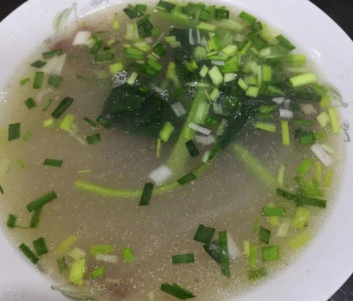 山东青州传承百年的非遗小吃，6元一份，不少济南人坐高铁来吃