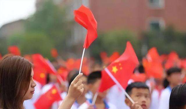 五星红旗征集过程,1949年国旗征集图片