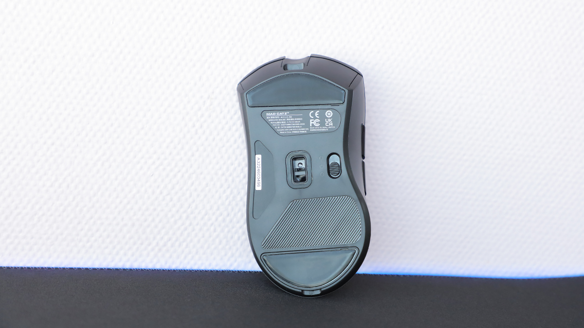 美加狮鼠标和罗技对比,美加狮mojom2游戏鼠标