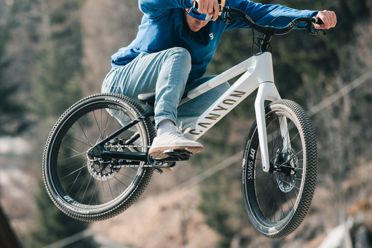 耐用性提升30%Canyon推出StitchedCFR街攀