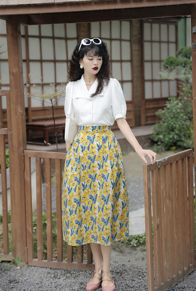 中袖春裙精致洋气又减龄,今年最流行什么样的春季套裙