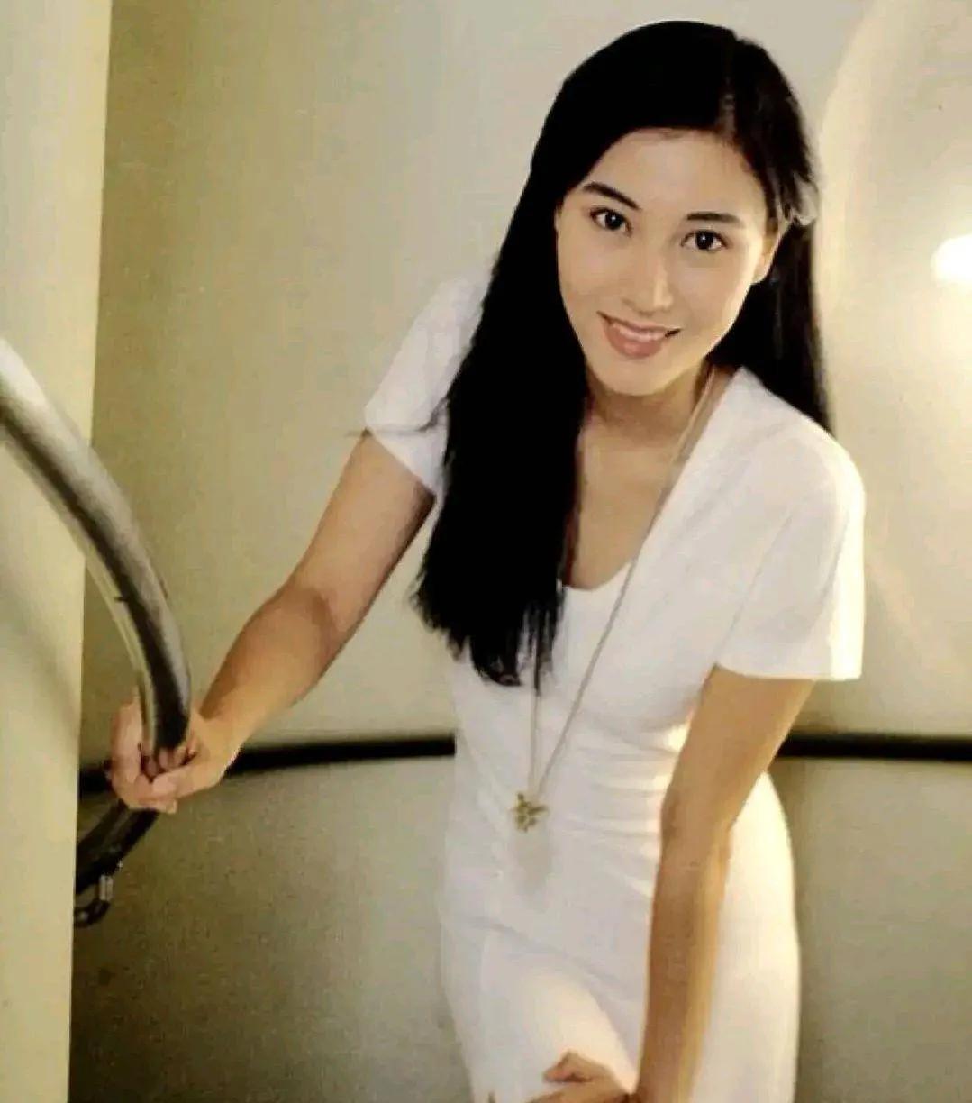 李嘉欣减肥全过程,李嘉欣是怎么瘦的