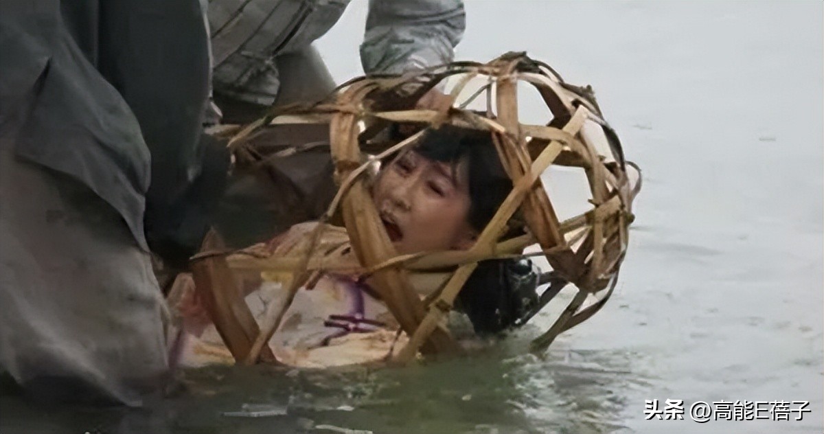 困住她们的“赛博猪笼”,你我也无法幸免