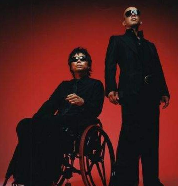 大s再婚老公婚史 (大s二婚老公年轻时照片)