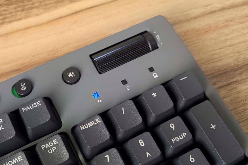 键盘没坏但无法正常打字怎么回事,键盘没有坏按键失灵怎么办