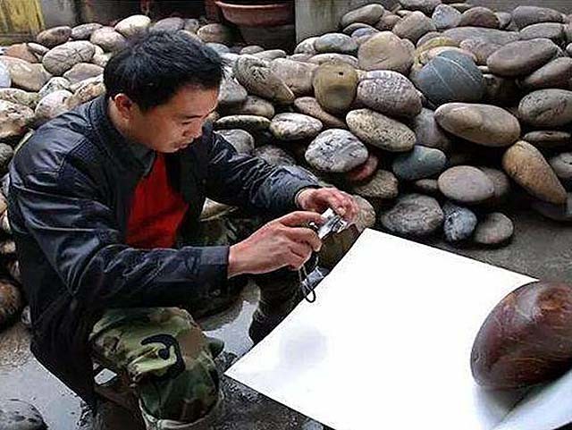 四川农民致富石,石头村村民很有钱