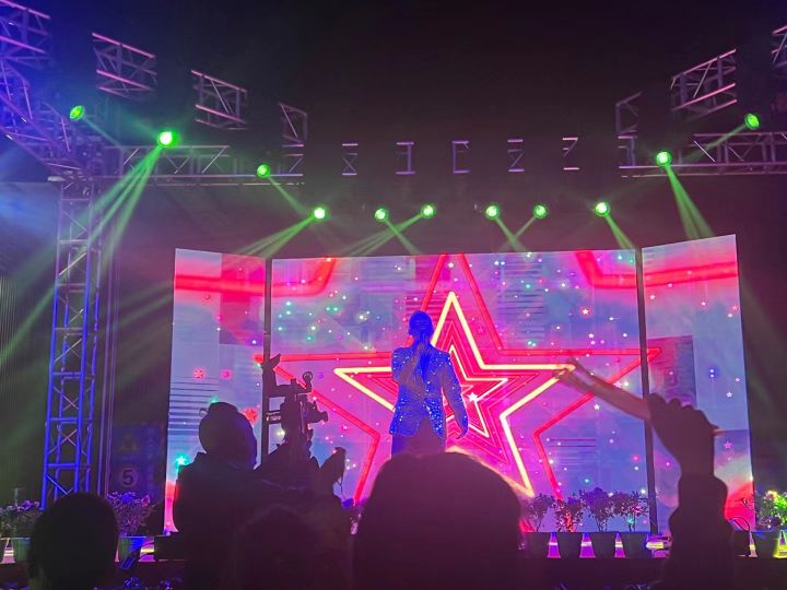 擂响开门红再创新辉煌黄老五食品股份有限公司举办迎新春文艺晚会