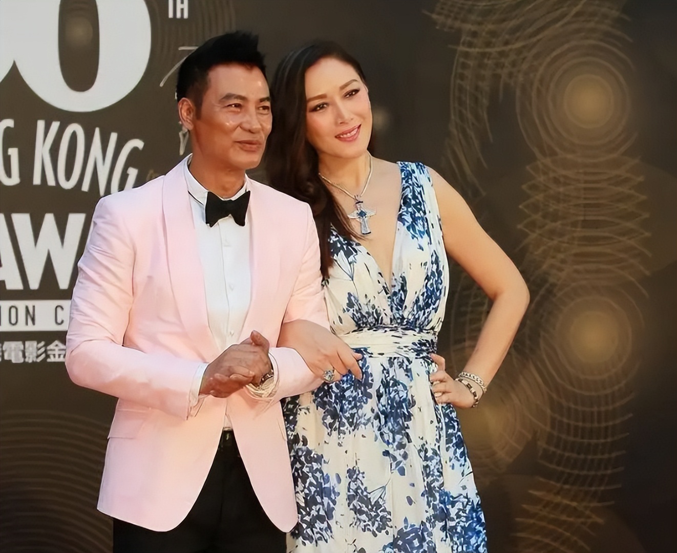 中国十位拍过片的港星,最早参与内地影片拍摄的男港星