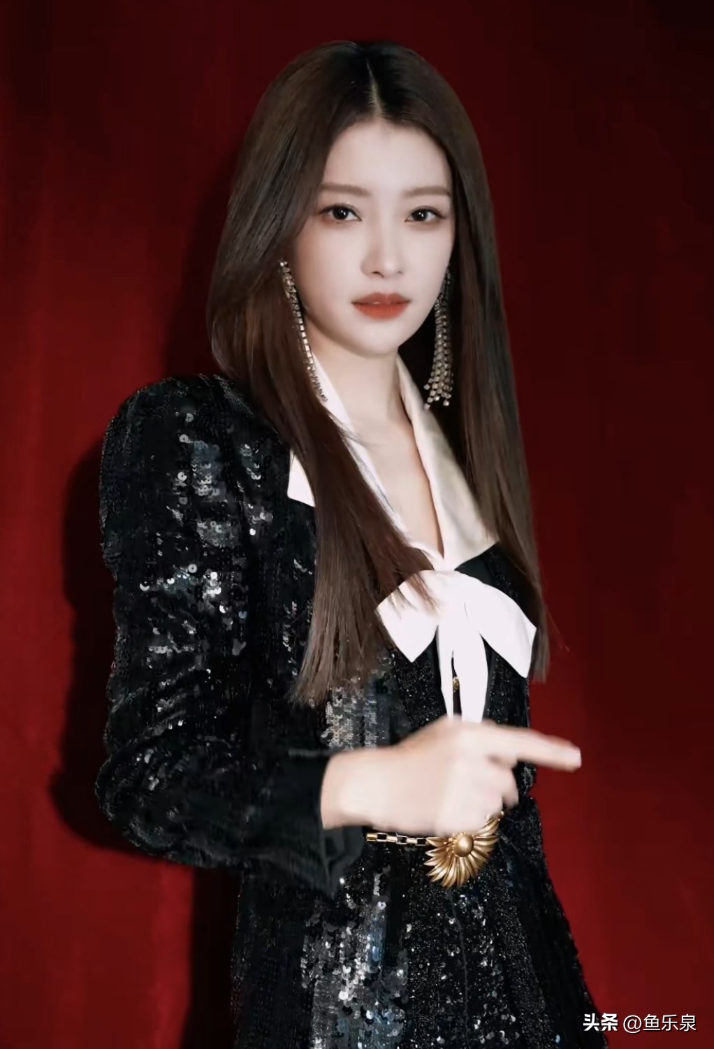 美女主持人格小格回忆当明星助理时的心酸：吃剩盒饭，替明星守夜