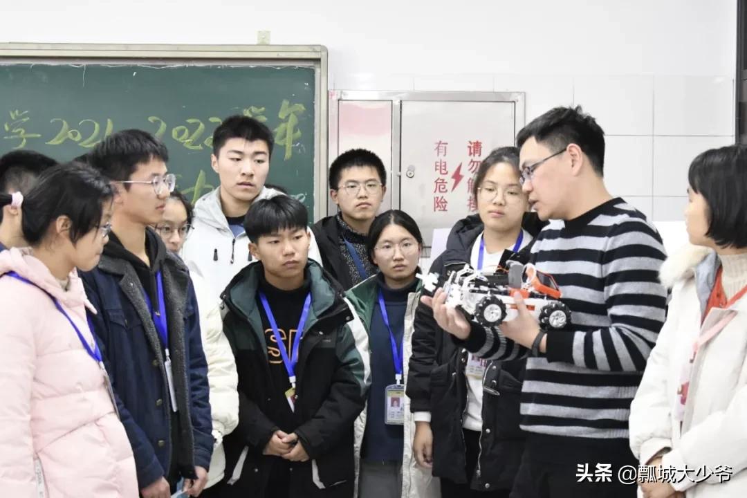 学校社团活动风采展,学校丰富多彩的社团活动美篇