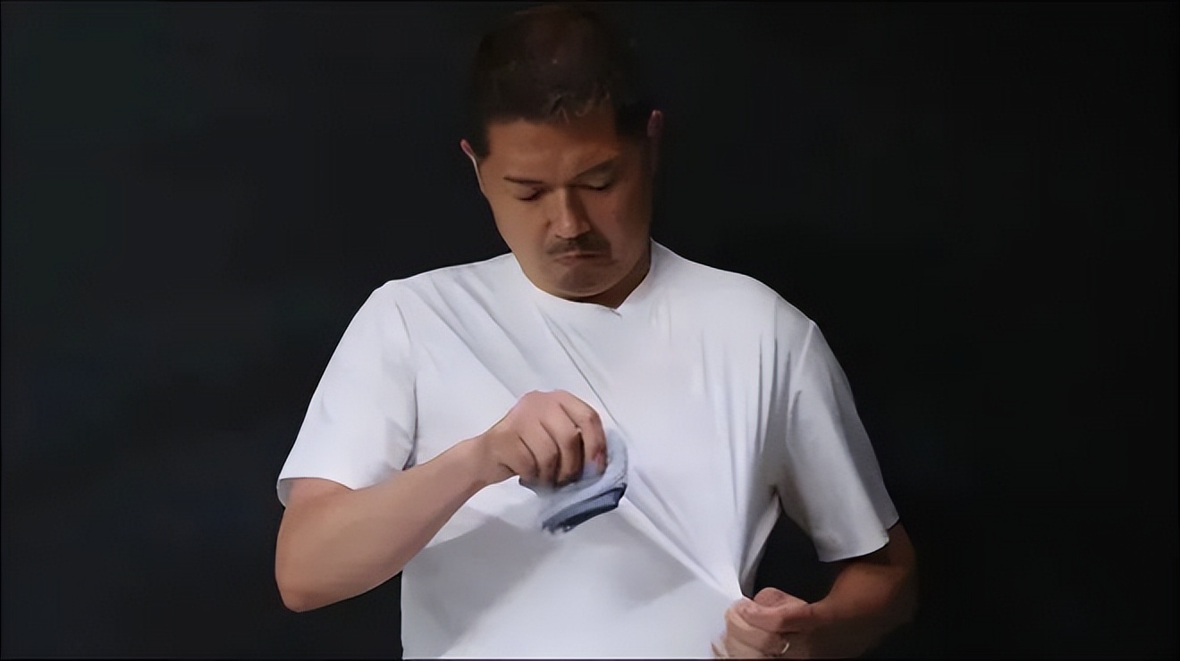 咋样吃薯片不弄脏手,今天教你一招怎么吃薯片不脏手