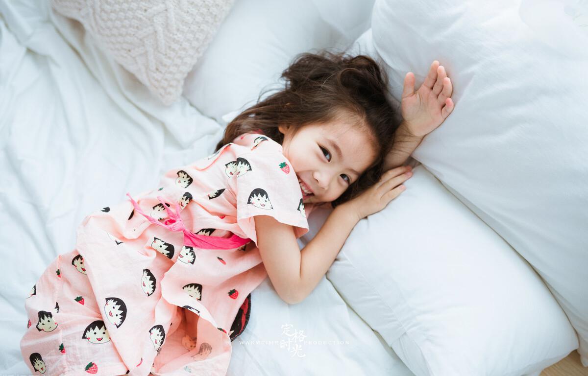 3岁分床5岁还不愿意分房怎么办,3岁分床5岁分房害了多少孩子