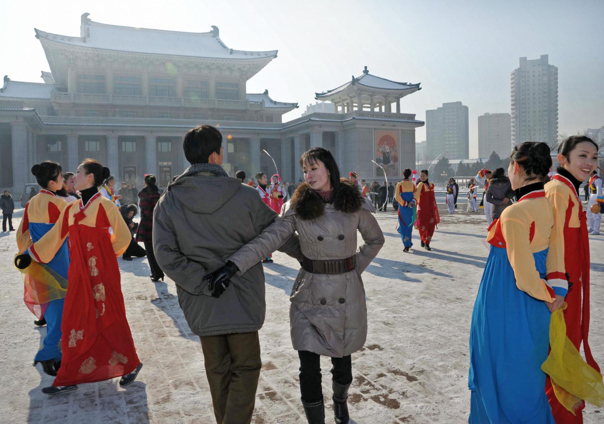 月入仅三四百的朝鲜人生活,朝鲜人一个月收入多少