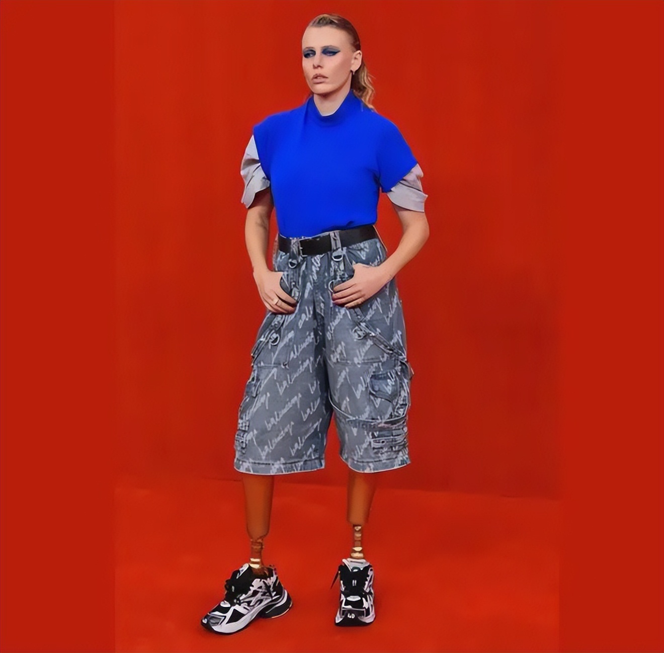 超模用卫生棉条感染截肢励志,一名超模因卫生棉截肢