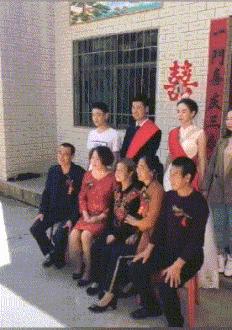 丝袜上可以纹身吗,穿丝袜能看出来纹身吗