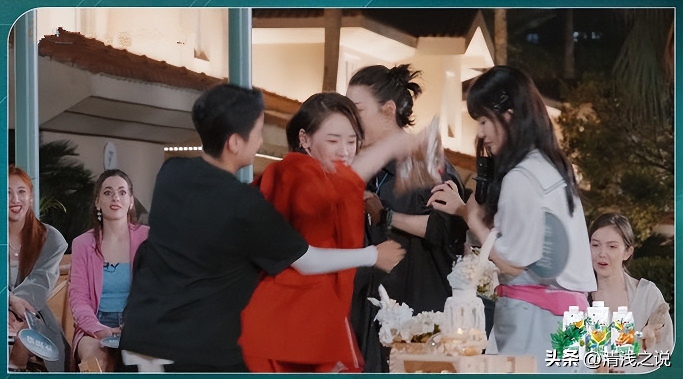 乘风2023贾静雯,乘风2023初舞台贾静雯