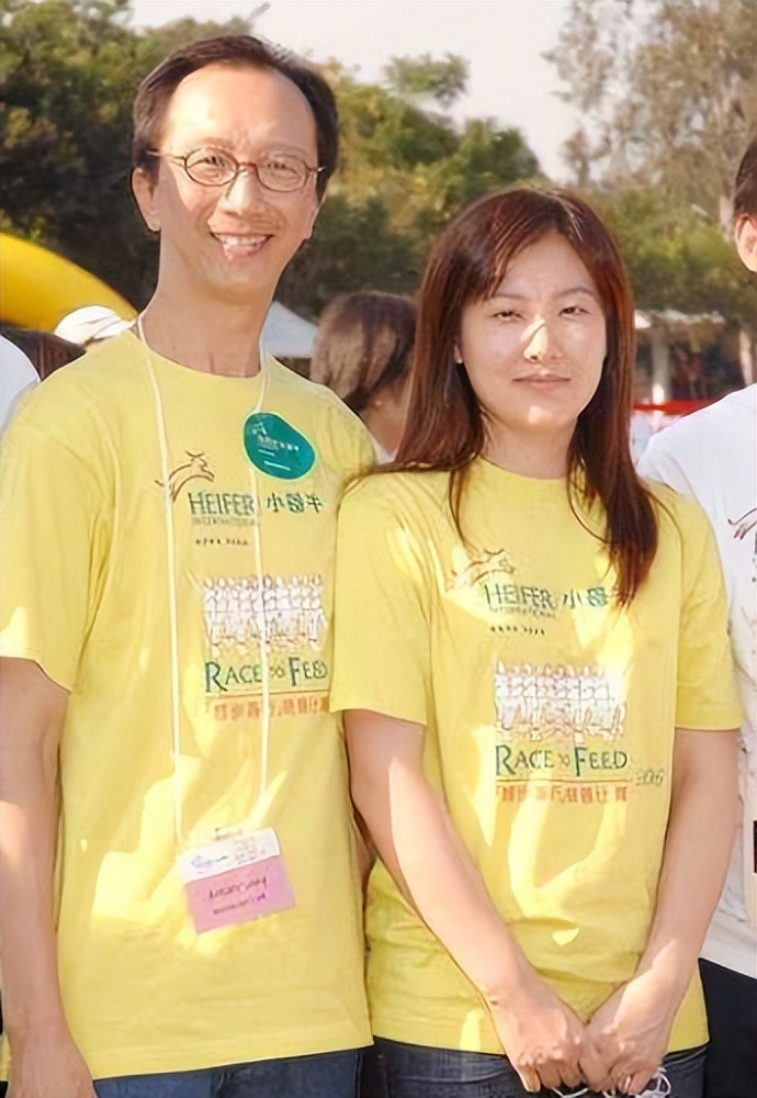 跳水女王伏明霞发福明显,跳水皇后伏明霞吉尼斯世界纪录