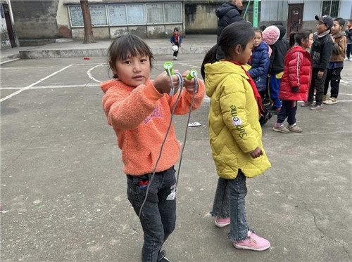 为中国足球梦想助力,为农村孩子筑梦爱心公益活动