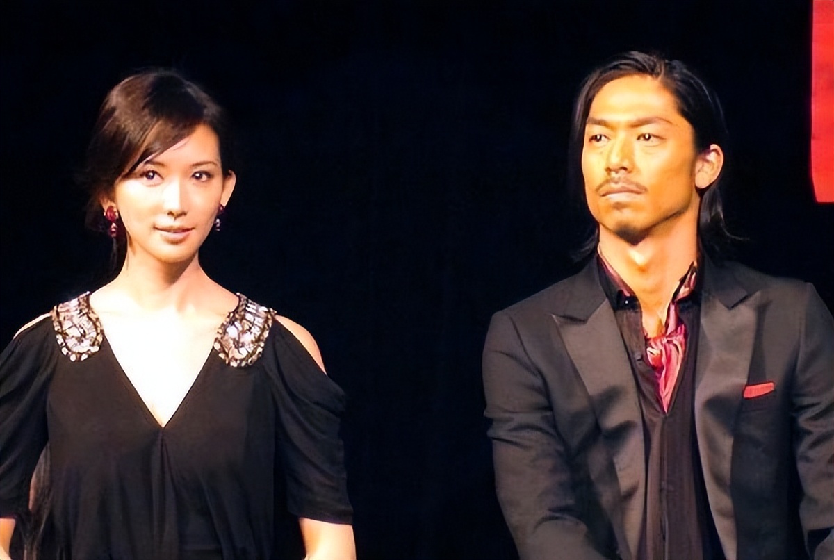 林志玲首次松口谈闪婚,没有家暴单方面离婚