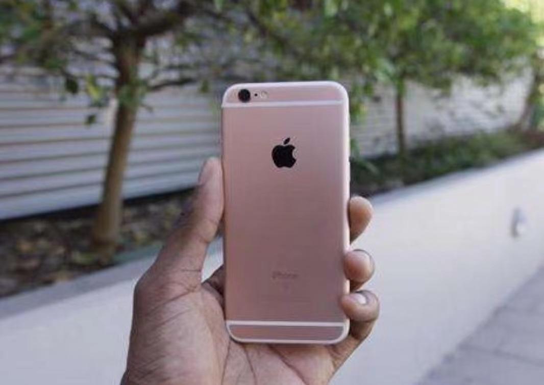 ios15.3.1更新后照片变得很模糊,ios15.3.1升级后到底会不会掉电