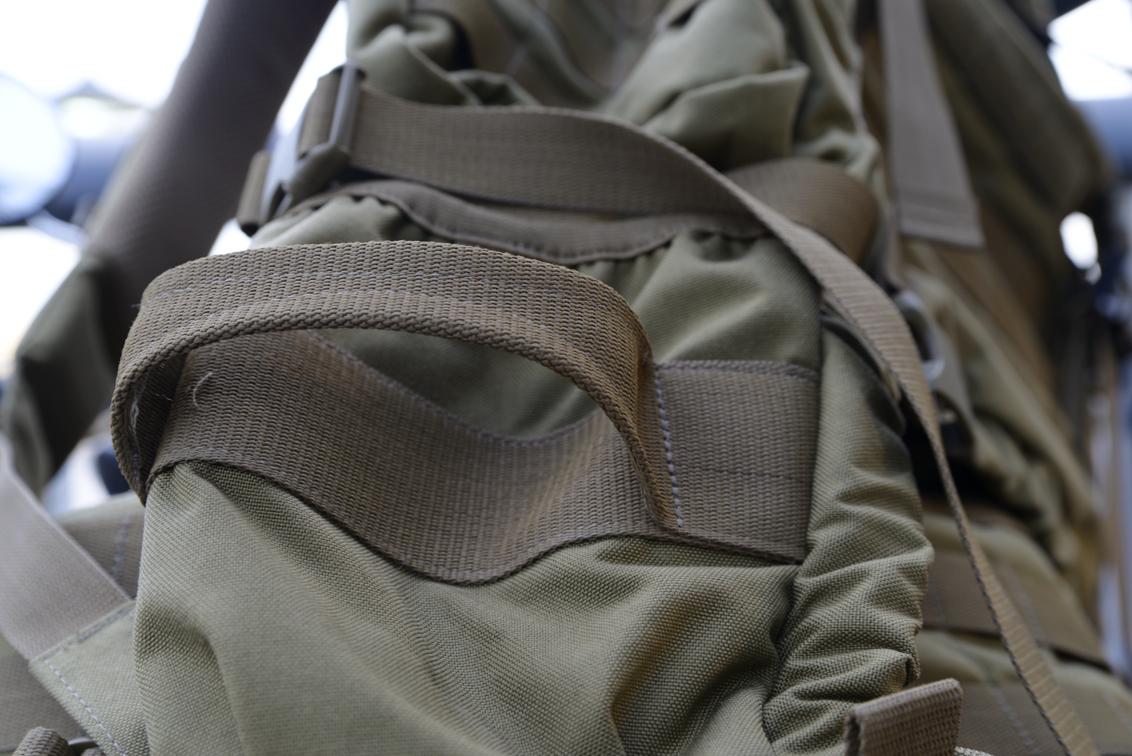 塔虎15l背包对比赫利肯背包,塔虎45l模块化战术背包橄榄绿