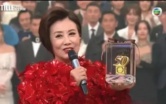 亚视和tvb衰落的原因,多年前tvb跟亚视之争谁败谁胜