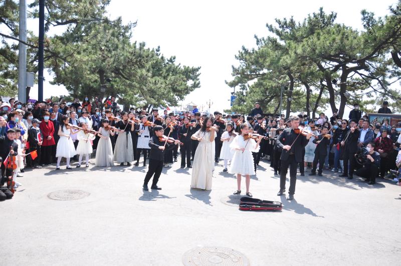 “青青之岛，爱乐之城”第十三场小提琴快闪活动精彩上演