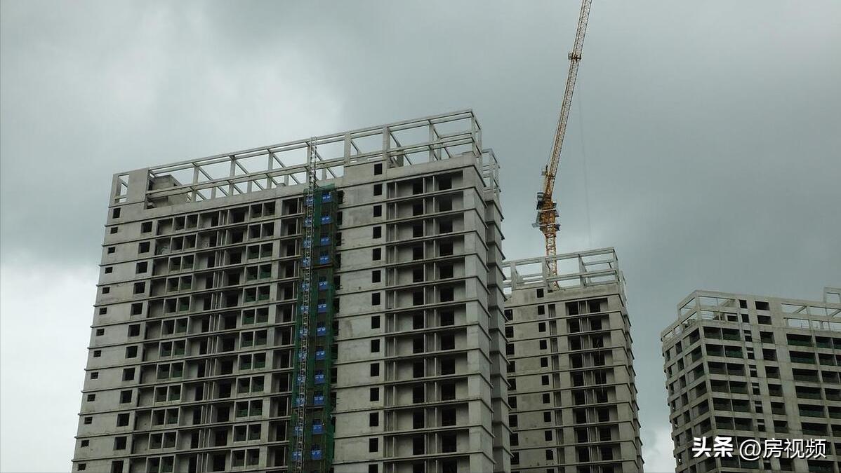 买房锁定资金注意事项 (买房人要清楚两点风险和三点操作)