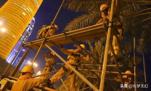 卡塔尔建500米高楼,卡塔尔体育馆建设记录