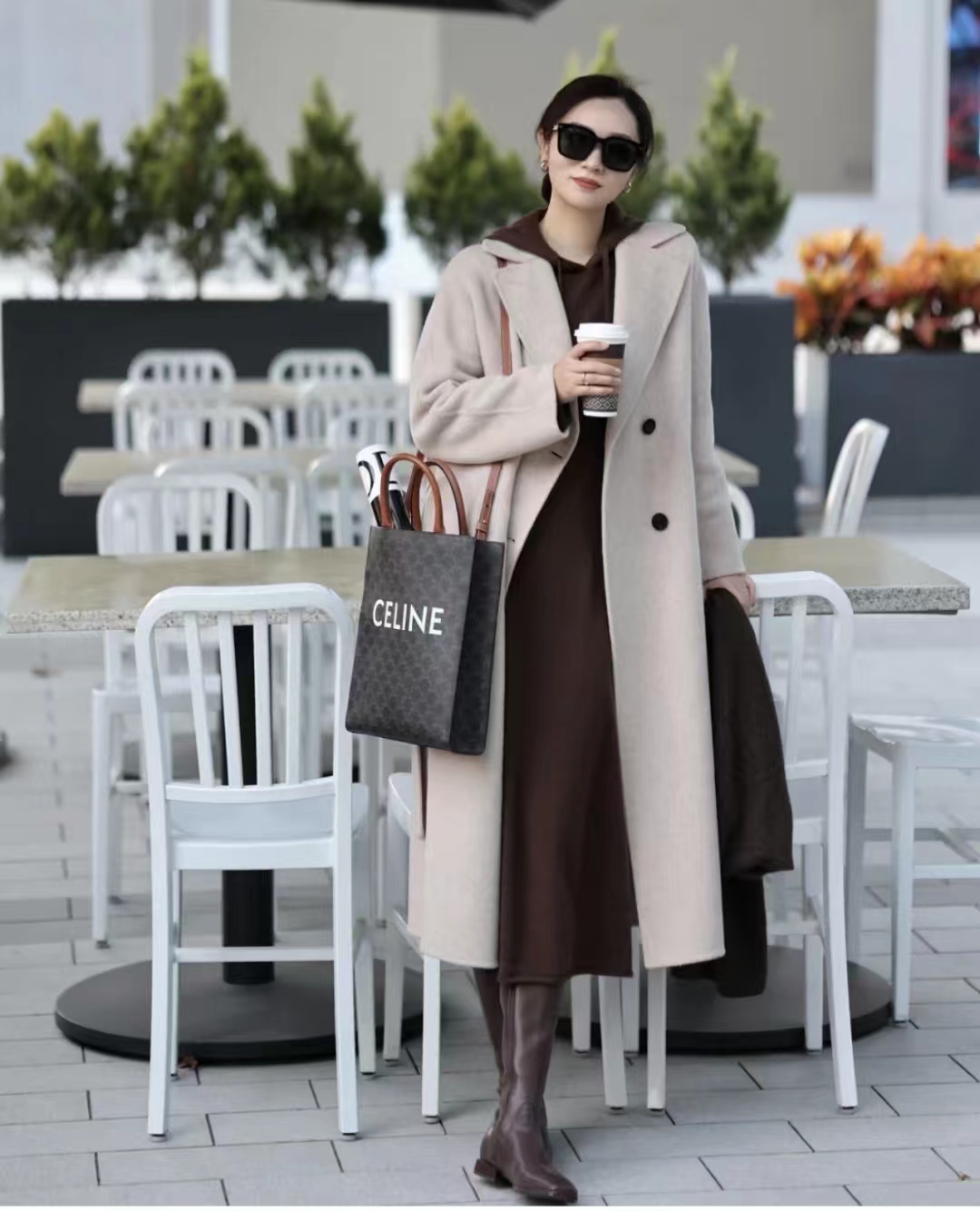 秋冬穿搭很简单这样穿秒变女神,今年冬季最火的穿搭精致女生必看