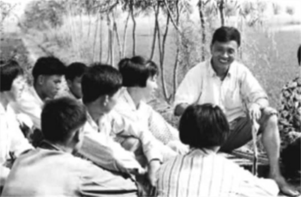 吴仁宝讲述华西村,华西村吴仁宝艰苦朴素