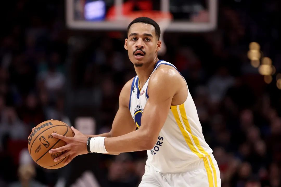 佩顿重回勇士首秀,科尔采访谈到佩顿