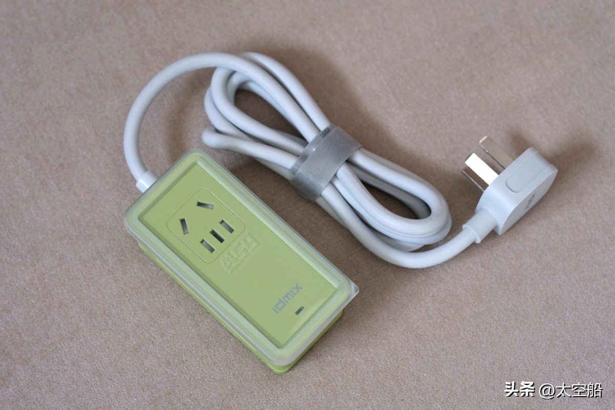 绿联氮化镓100000w智充魔盒,绿联氮化镓充电器100w智充魔盒