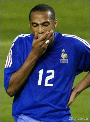 06年世界杯法国vs巴西齐达内,1998年法国世界杯齐达内一战称王