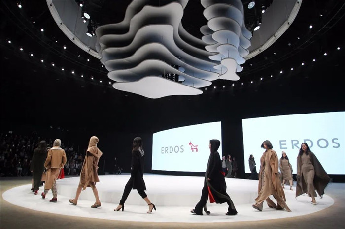 羊绒服装第一品牌,高端羊绒服饰店品牌