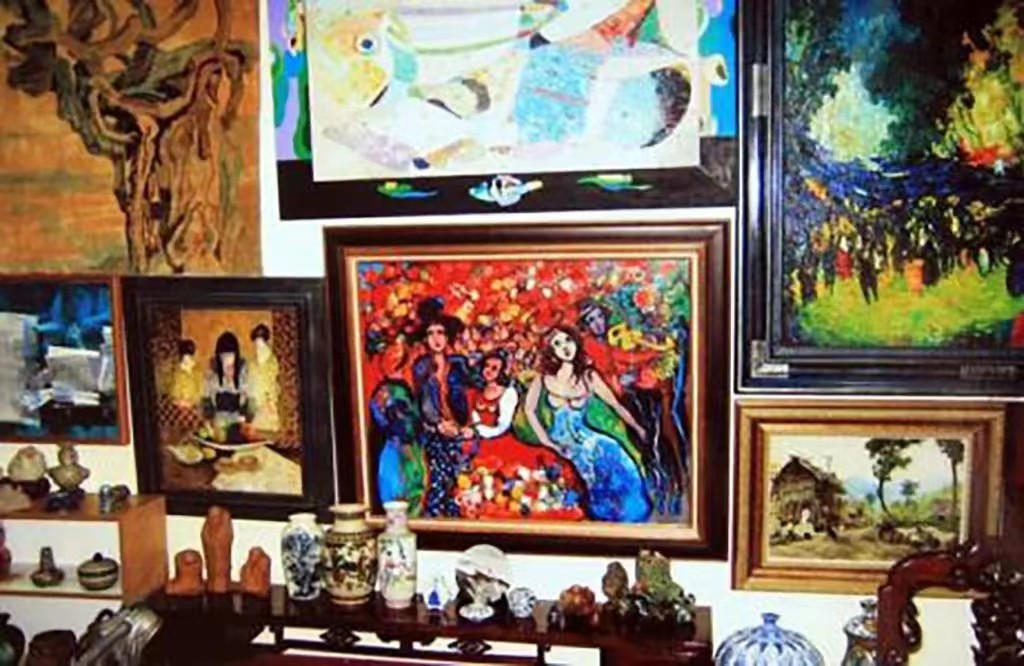 江苏南京19岁少年骗40岁富婆,男子靠吃软饭骗到富婆2亿遗产