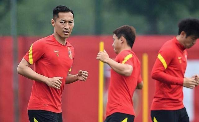 国足踢比赛有工资吗,国足足球俱乐部烧钱排行