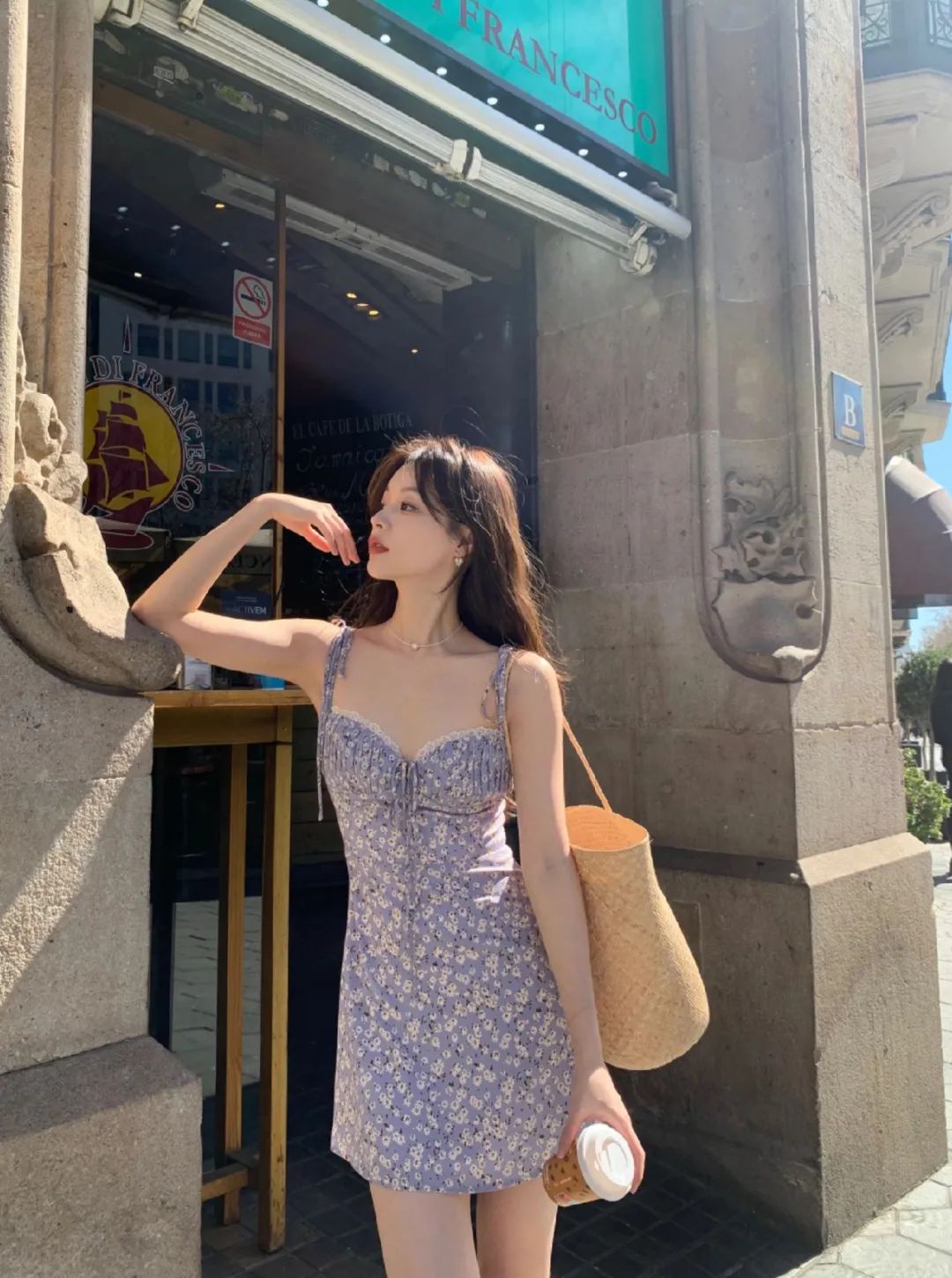 适合旅游穿的花裙子,夏天的花裙子美丽又治愈