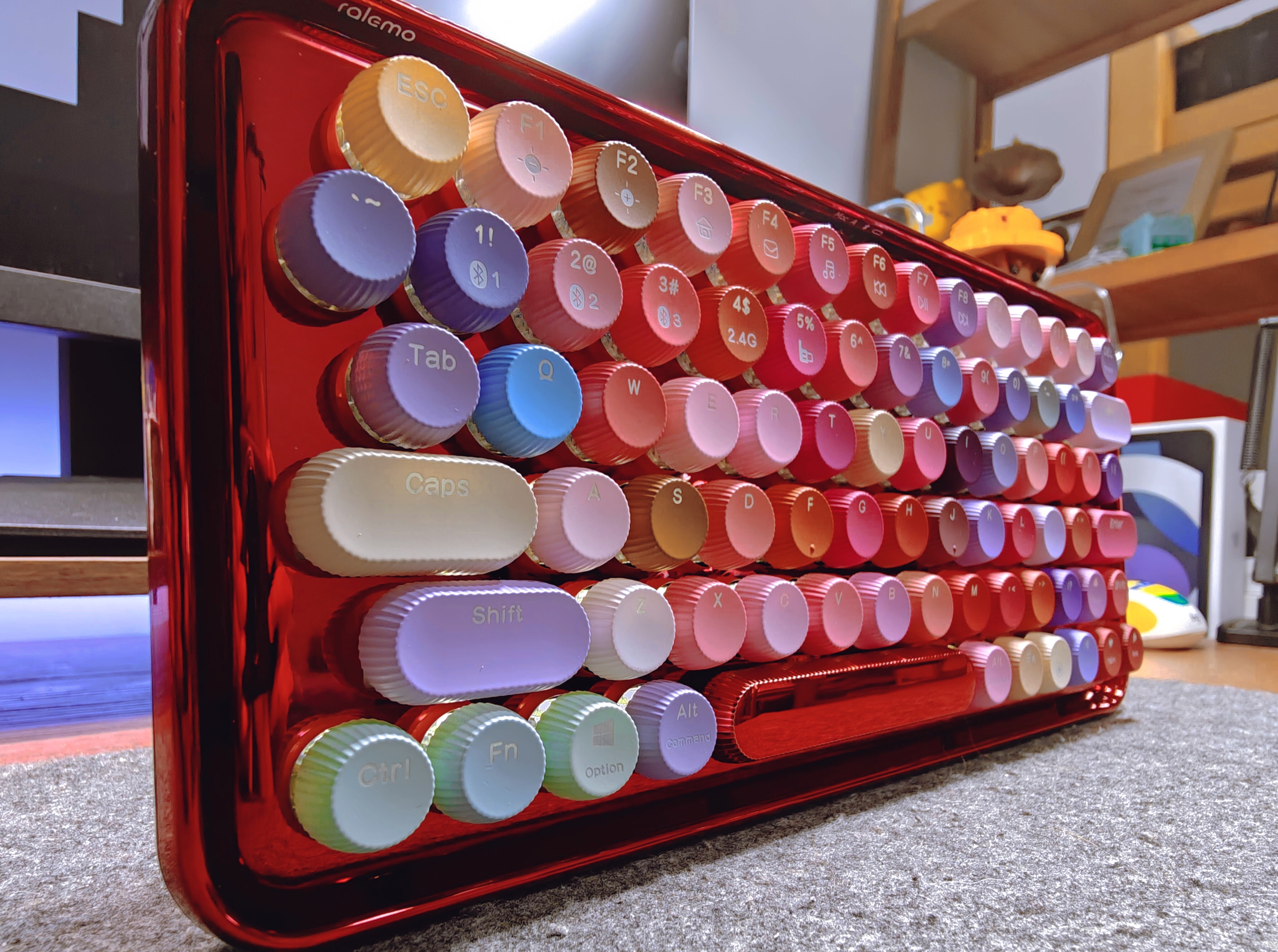 这个键盘，是男生的化妆品！