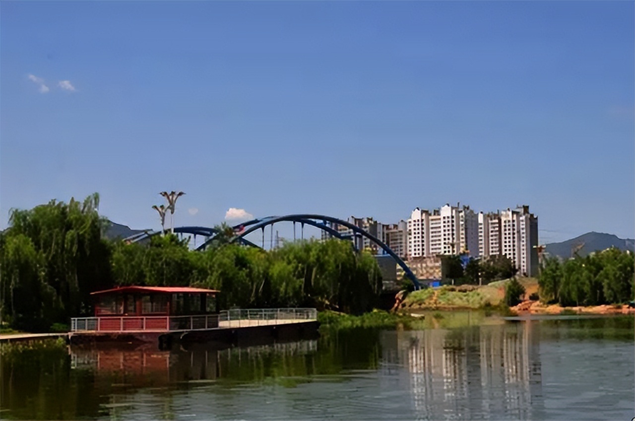 石家庄鹿泉哪里比较发达,石家庄鹿泉十年前和十年后的变化