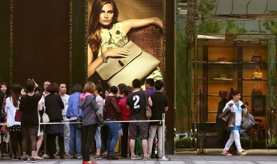 欠债400亿！妄图做中国LV的如意集团，梦该醒了