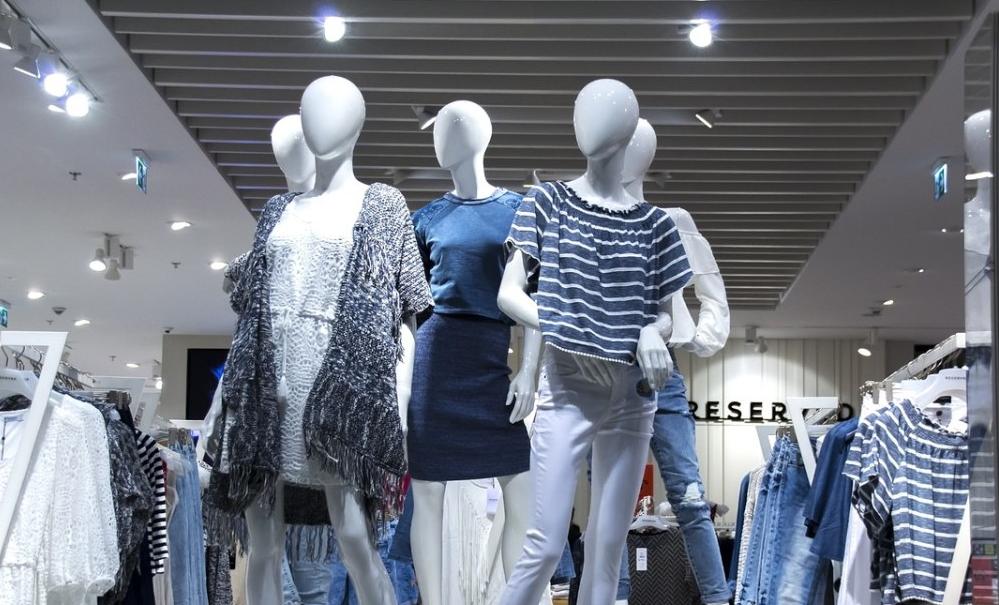 商场衣服价格高得离谱？看完这篇文章你就明白了！