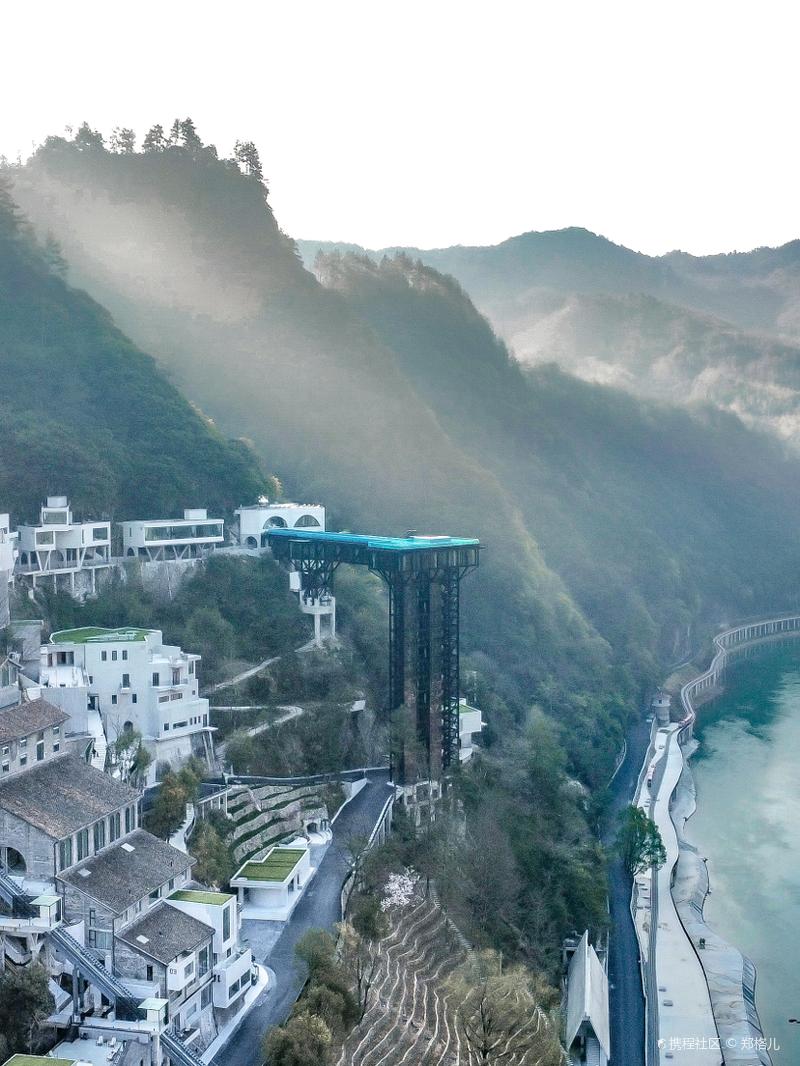 丽水圣托里尼网红地打卡,丽水天空之城玻璃栈道