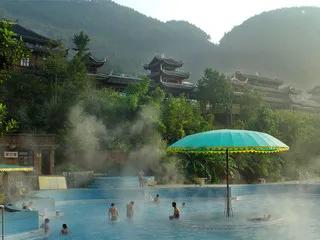 多彩贵州温泉小镇,多彩贵州温泉