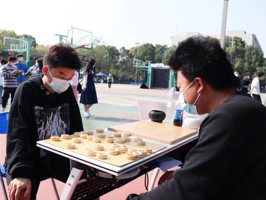 武汉软件工程职业学院在校学生,武汉软件工程职业学院春夏秋冬