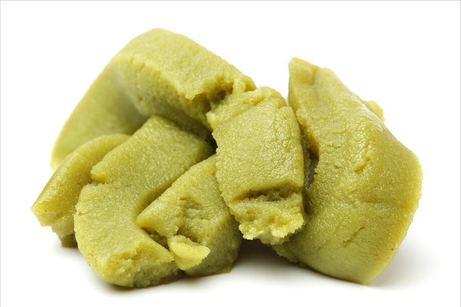 芥末的芥末是什么做的,芥末是怎么做的为什么那么辣