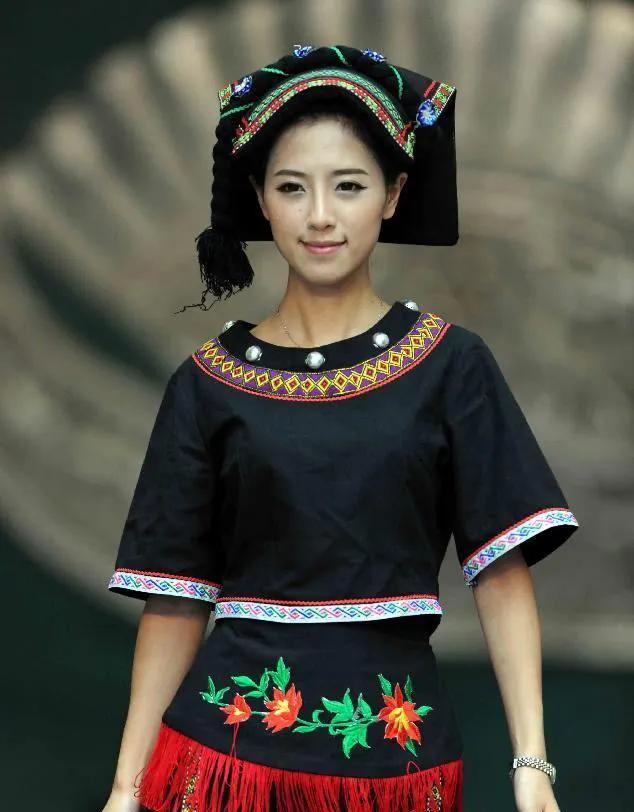 五十六个民族的风俗和服饰,费青儿五十六个民族服饰合集