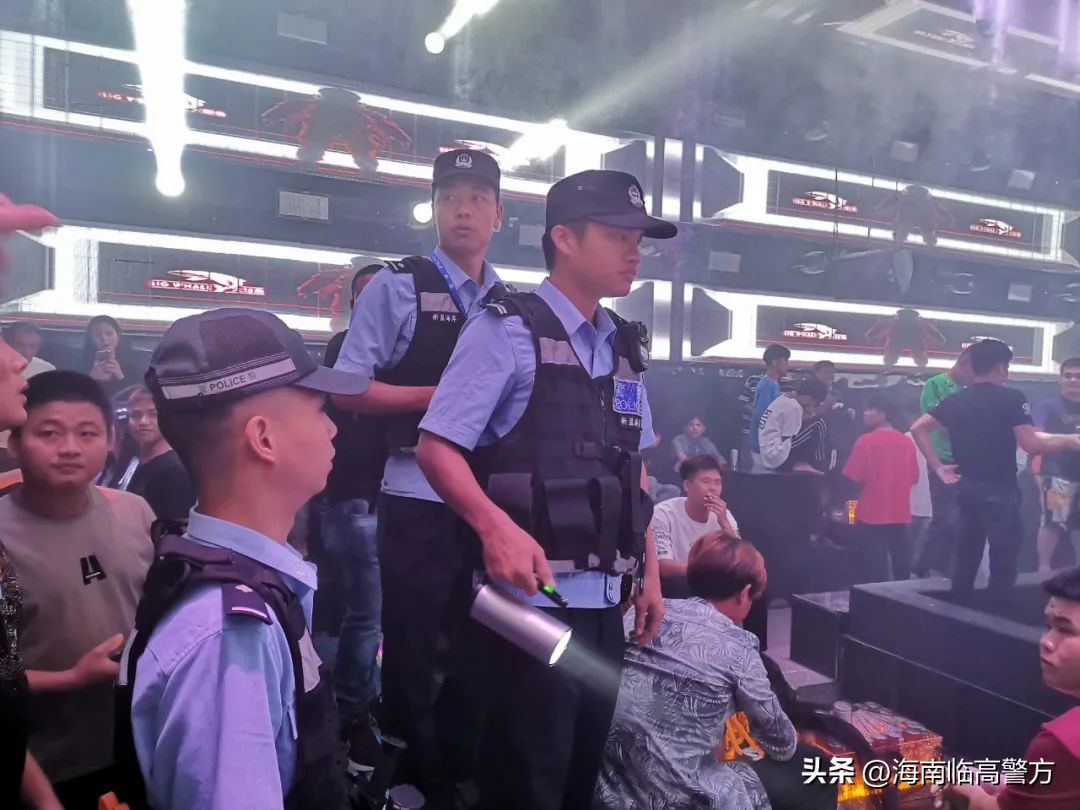 节日我在岗平安不打烊,节日我在岗国庆警相随守护不打烊