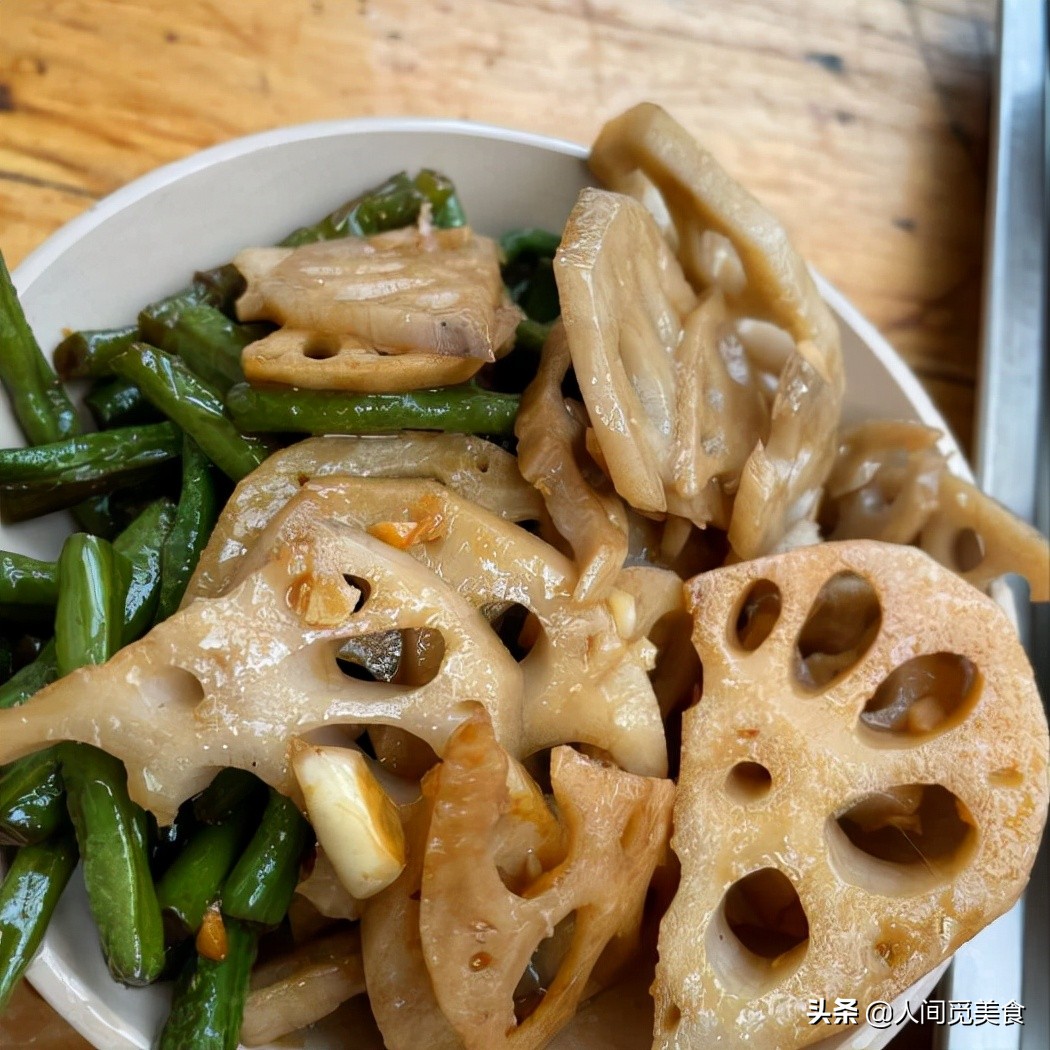 山东济南这家苍蝇馆子，靠一块肉火了18年，12元1块一天卖出200斤